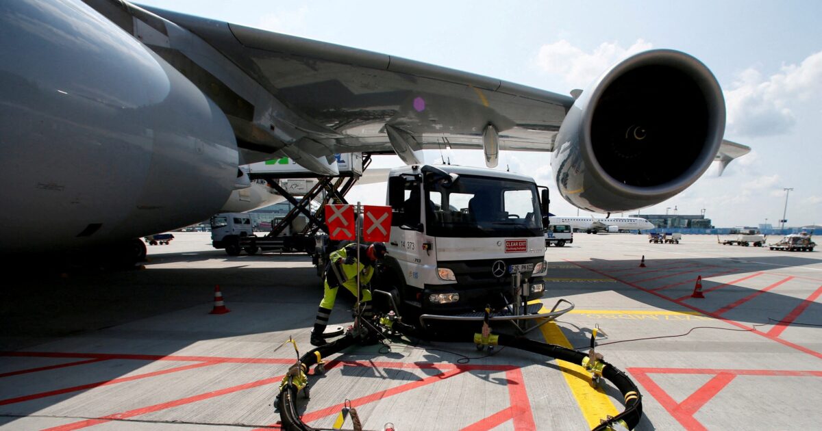 Η Asia Airlines εκπέμπει σήμα κινδύνου για τις ασιατικές αερομεταφορές μετά την εκτόξευση των καυσίμων