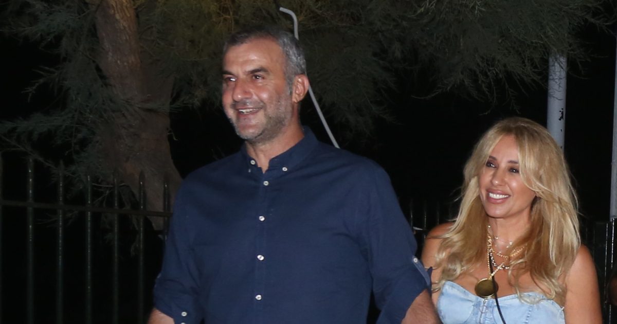 Γωγώ Μαστροκώστα – Τι είπε η 18χρονη κόρη της στους δημοσιογράφους έξω από τον Ευαγγελισμό