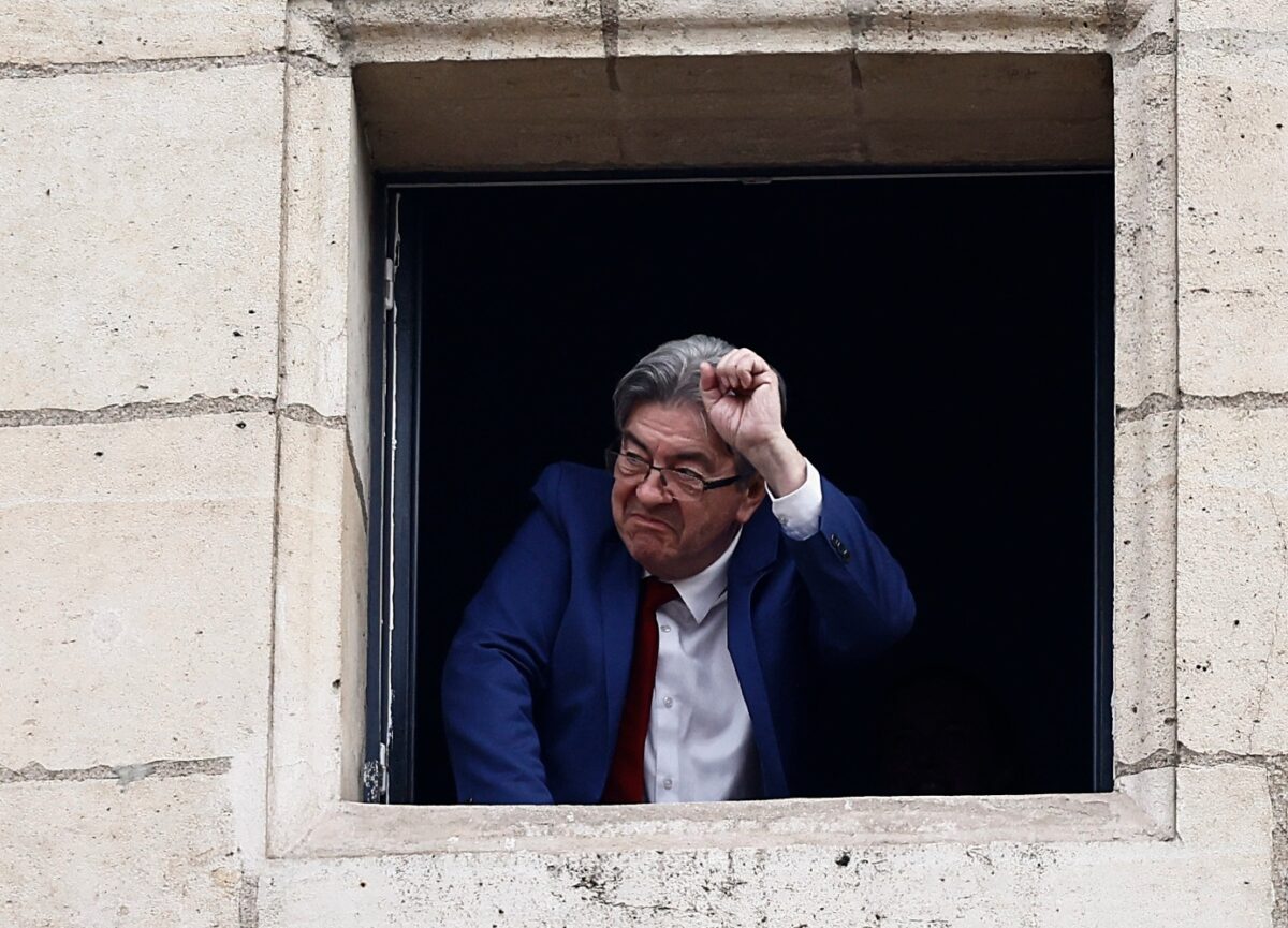 Γαλλία: Ο Μελανσόν ανακοίνωσε την υποψηφιότητά του για τις προεδρικές εκλογές του 2027