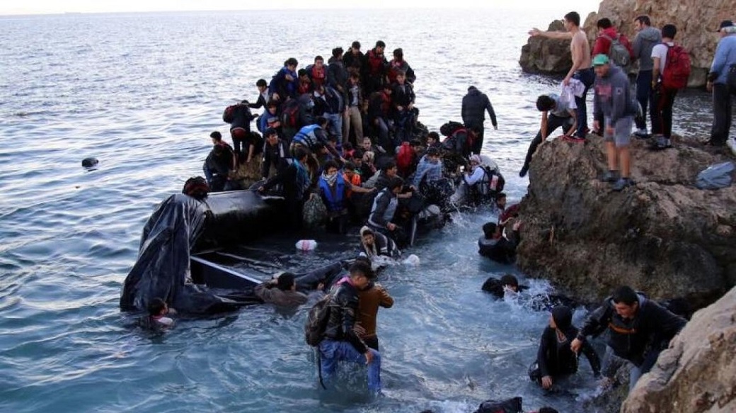 “Screening”, fast-track άσυλο και νέα ψηφιακή επιτήρηση: Πώς αλλάζει το μεταναστευτικό τοπίο με το νέο Ευρωπαϊκό Σύμφωνο