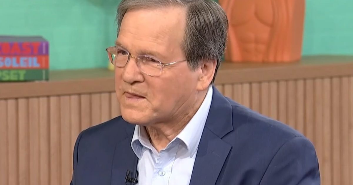 Ο Χρήστος Νικολόπουλος για τη γνωριμία του με τον Στέλιο Καζαντζίδη: «Ένιωθα θαυμασμό και δέος, αλλά όχι να μου τρέμουν και τα πόδια»