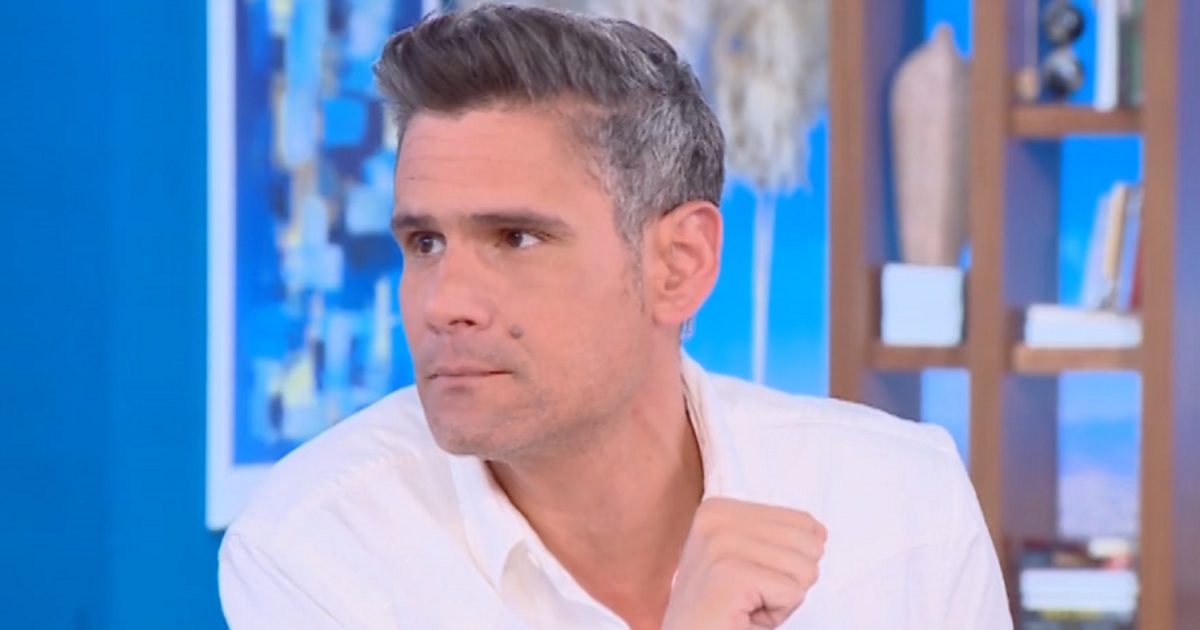 Κατερίνα Ζαρίφη: «Συμπέρασμα, σταματήστε την τηλεόραση» – Δημήτρης Ουγγαρέζος: «Κοντοζυγώνει»