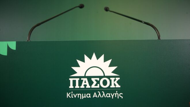Τρικυμία στο ΠΑΣΟΚ: Το παρασκήνιο των καταγγελιών  για τις δημοσκοπήσεις 