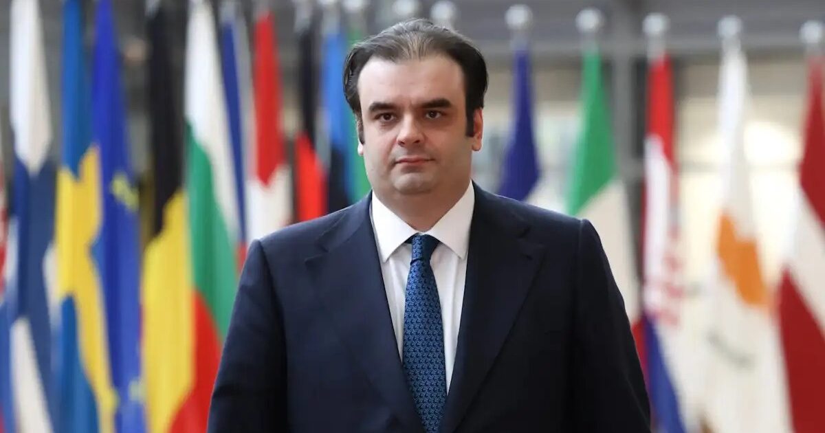 Ο Πιερρακάκης στο Παρίσι για τη G7 – Tα Στενά του Ορμούζ στην κορυφή της ατζέντας