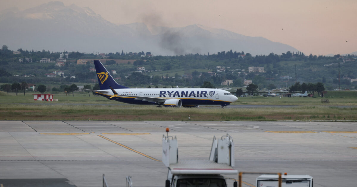 Η Ryanair κλιμακώνει την «κόντρα» με την Fraport Greece: Η αύξηση 66% στα τέλη μας οδήγησε στο κλείσιμο βάσης στη Θεσσαλονίκη