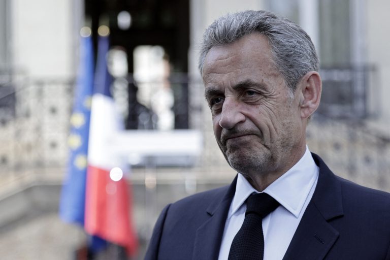 Γαλλία: Εισαγγελείς ζήτησαν 7 χρόνια φυλάκιση για Σαρκοζί. Πρόστιμο 350.000 δολάρια