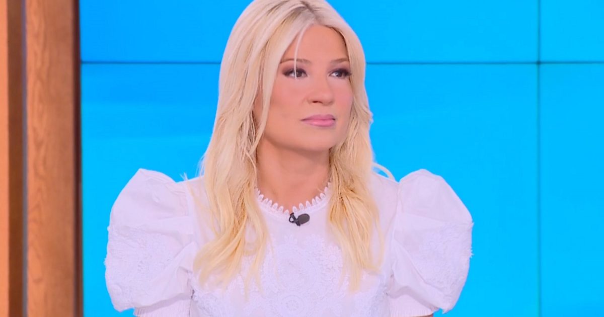 Φαίη Σκορδά: «Συγκλονίστηκα χθες, έμπαινα στα sites κι έκλαιγα»