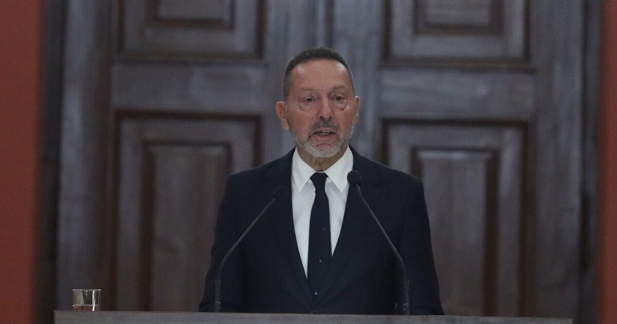 Στουρνάρας: “Υπαρκτός ο κίνδυνος ύφεσης στην Ευρωζώνη”