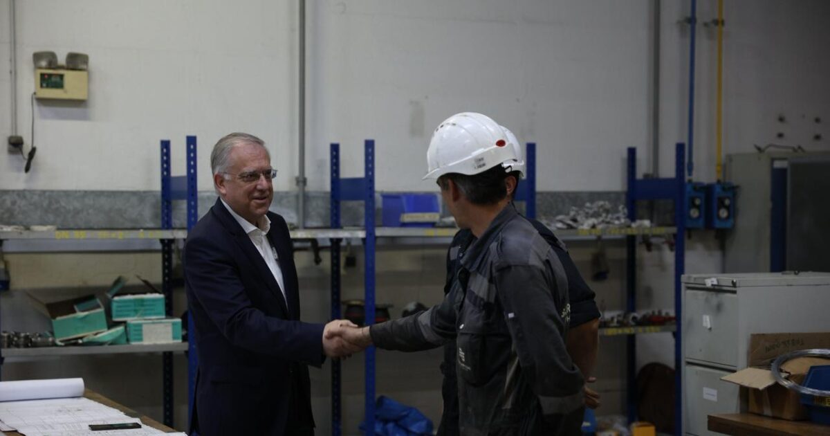 Θεοδωρικάκος: «Κρίσιμη βάση για αναγέννηση της βιομηχανίας τα ναυπηγεία Σκαραμαγκά»