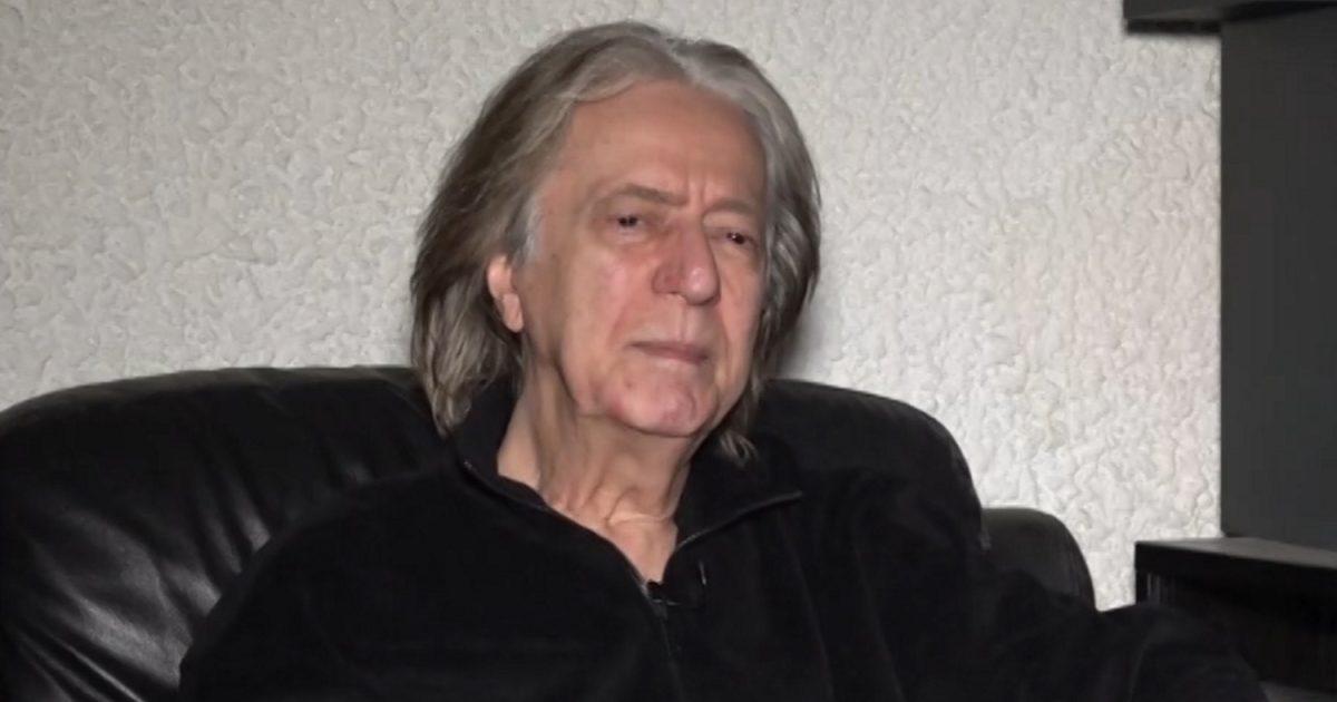 Κώστας Τουρνάς: «Έχω σκεφτεί να σταματήσω να τραγουδάω, μεγαλώνω και οι αντοχές δεν είναι οι ίδιες»