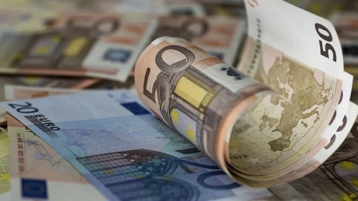 H AΑΔΕ ακυρώνει πρόστιμα για εκπρόθεσμες δηλώσεις και επιστρέφει αναδρομικά πληρωμές δύο ετών
