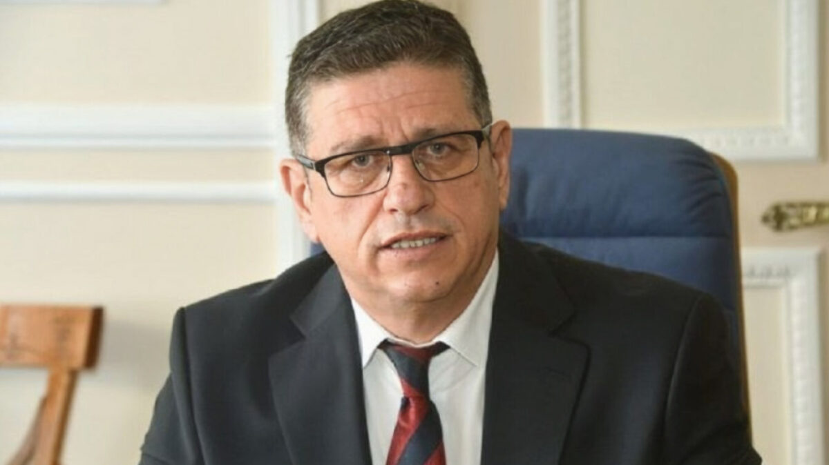 Αθώοι οι τρεις κατηγορούμενοι για τη διαπόμπευση του πρώην πρύτανη της ΑΣΟΕΕ Δ. Μπουραντώνη