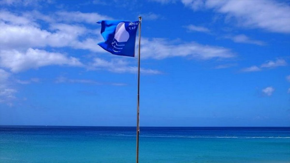 Γαλάζια σημαία για 31 ακτές στις Κυκλάδες