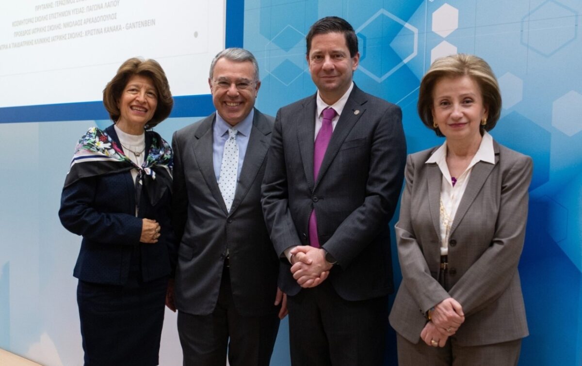 Η Alpha Bank παραδίδει ανακαινισμένο το αμφιθέατρο του Χωρέμειου Ερευνητικού Εργαστηρίου του ΕΚΠΑ