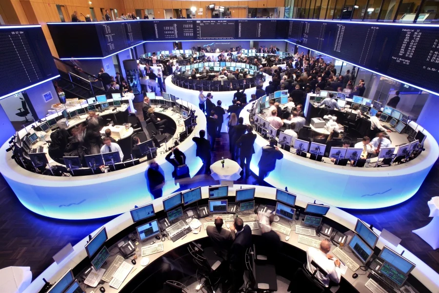 Barclays: Ανεβάζει τον πήχη για τις ευρωπαϊκές μετοχές – Στόχος οι 670 μονάδες για τον STOXX 600