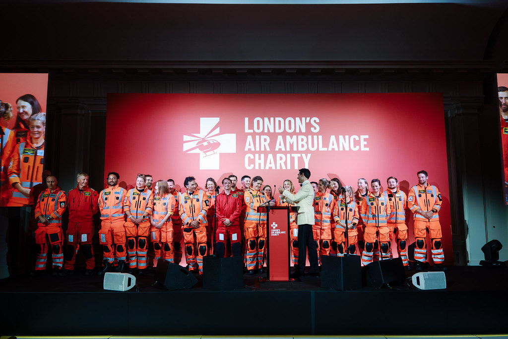 Όμιλος Qualco και Qualco Foundation στηρίζουν το έργο του London’s Air Ambulance Charity ως Bravo Partners