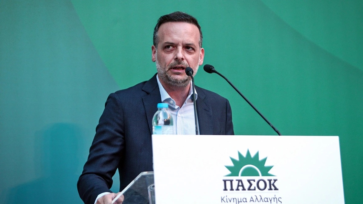 Δούκας: «Σεβασμός στην αυτόνομη πορεία του ΠΑΣΟΚ» – Νέα παρέμβαση μετά τις αντιδράσεις για τα περί συνεργασίας με την ΕΛΑΣ
