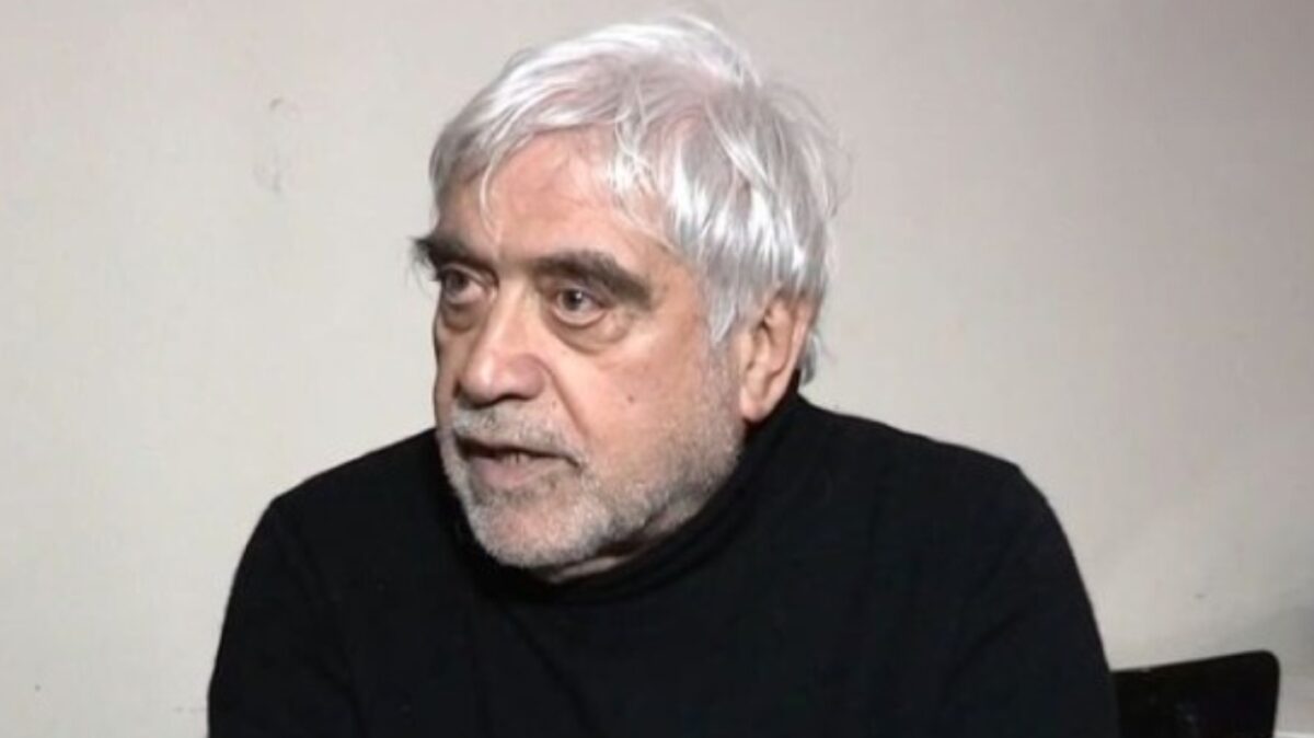 Δημήτρης Πιατάς: «Δεν ξέρω γιατί δεν με βλέπετε τηλεοπτικά, δηλώνω παρών»