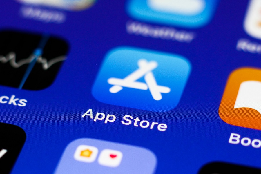 Η Apple ανοίγει τον δρόμο των εφαρμογών με το App Store