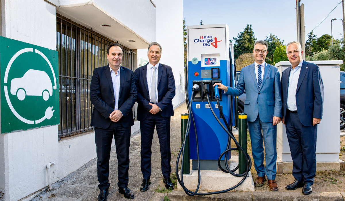 ΕΚΟ Charge&Go: Συνεργασία-πρότυπο για την ανάπτυξη της ηλεκτροκίνησης στους δημόσιους χώρους με τον Δήμο Παπάγου-Χολαργού