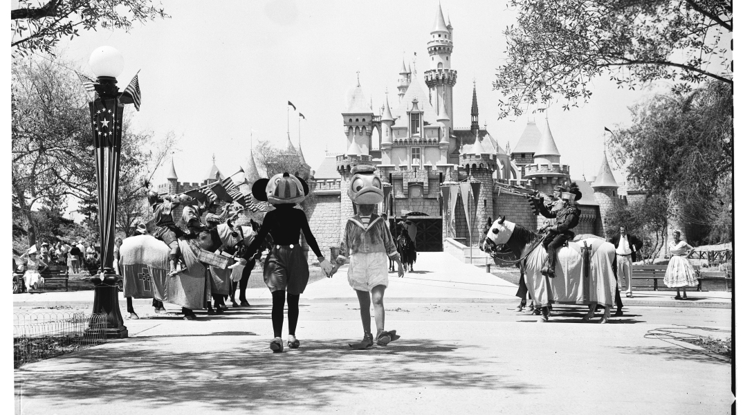 Η Disneyland γίνεται παγκόσμιο επιχειρηματικό πρότυπο