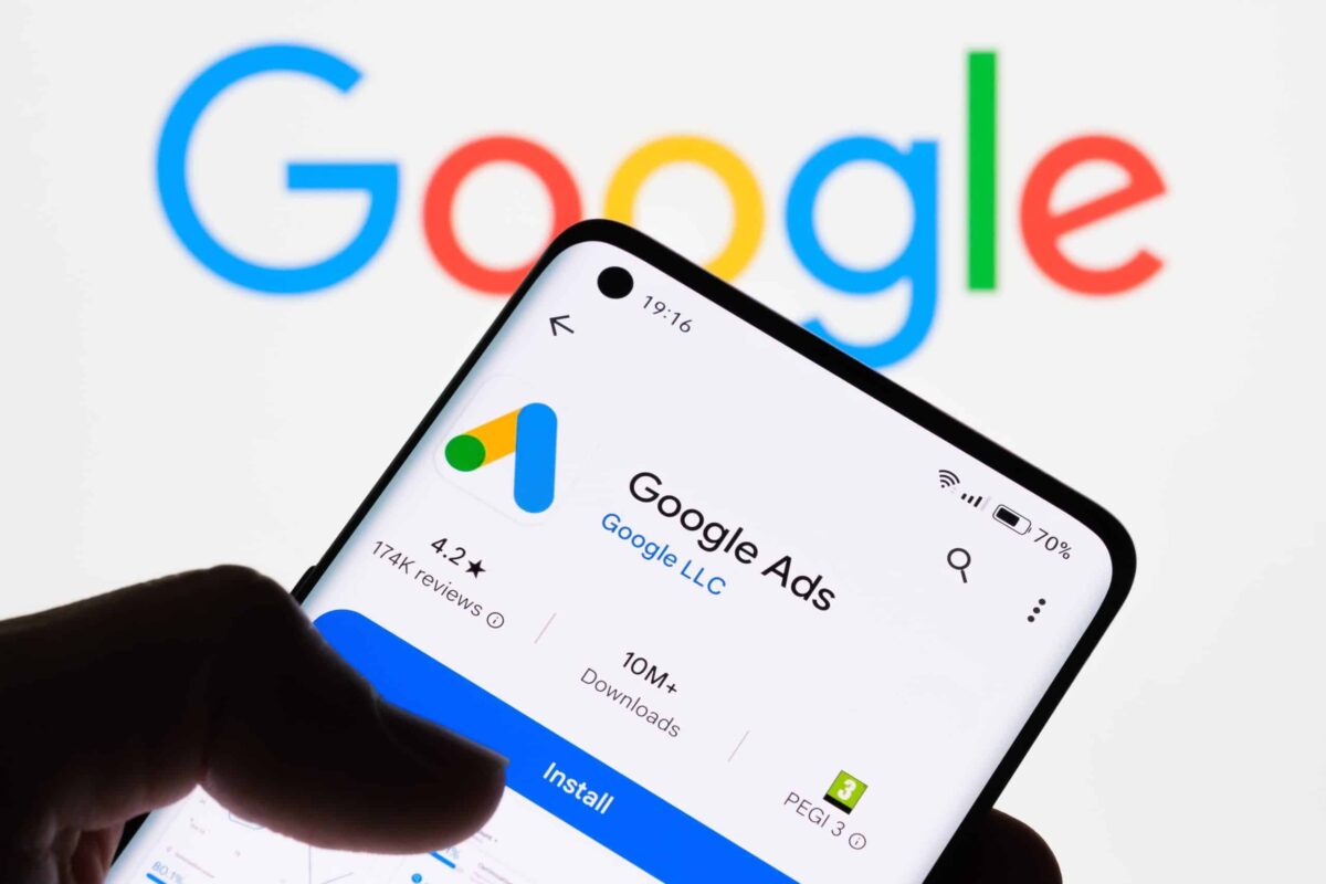 Η Google κατακτά τη διαδικτυακή διαφήμιση
