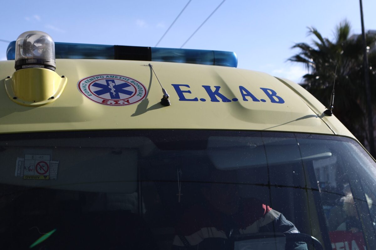 Χάος στο Ηράκλειο: Κλούβα συγκρούστηκε με ΙΧ, 2 τραυματίες!