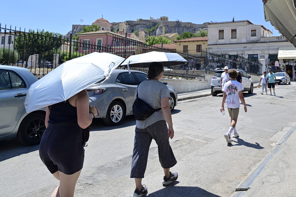Καυτό 4ήμερο: 42°C με τον πρώτο καύσωνα! Πού θα «κάψει»;