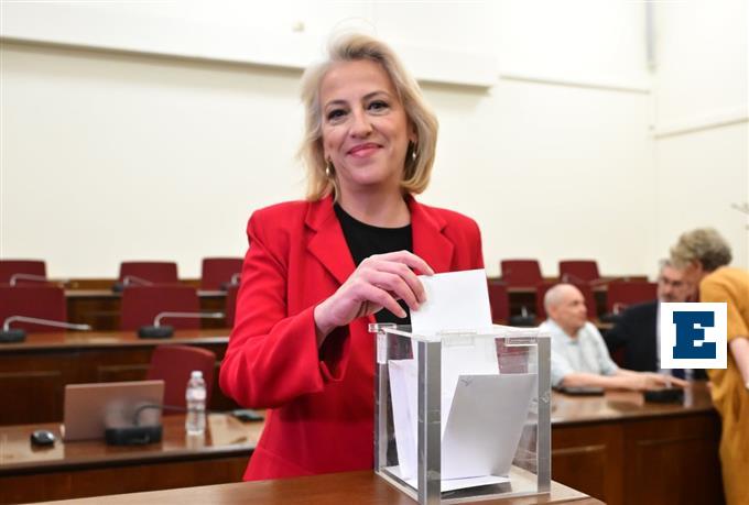 H Ρένα Δούρου επικεφαλής ΚΟ του ΣΥΡΙΖΑ – Επτά ψήφισαν υπέρ της Ρένας Δούρου ενώ υπήρχε και μία λευκή ψήφος