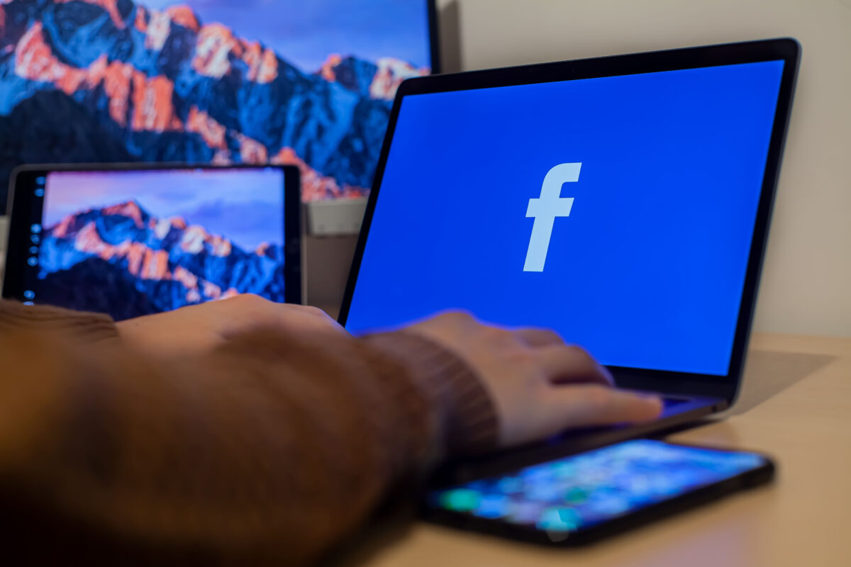 Χάος στο Facebook: Εκατομμύρια χρήστες εκτός! Τι συμβαίνει;