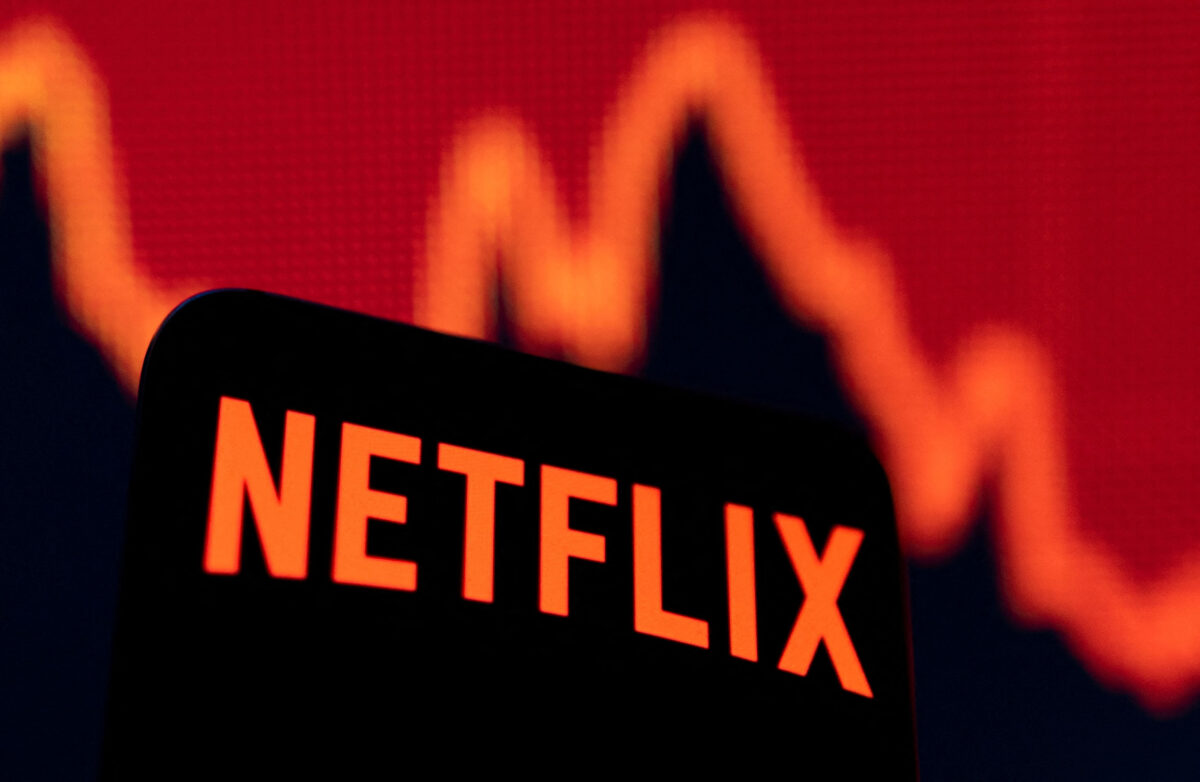 Netflix: Η «κατάρα» της 2ης σεζόν το οδηγεί σε live & AI
