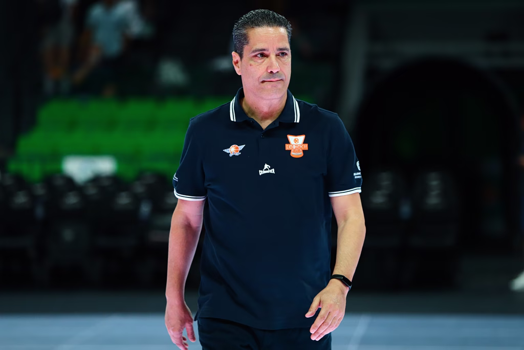 Σφαιρόπουλος – Ομπράντοβιτς: Ξύλο στο συνέδριο! Ποιος κέρδισε;