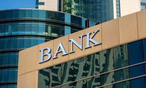 ΕΚΤ: Ανθεκτικές οι τράπεζες της Ευρωζώνης στα stress test για γεωπολιτικούς κινδύνους