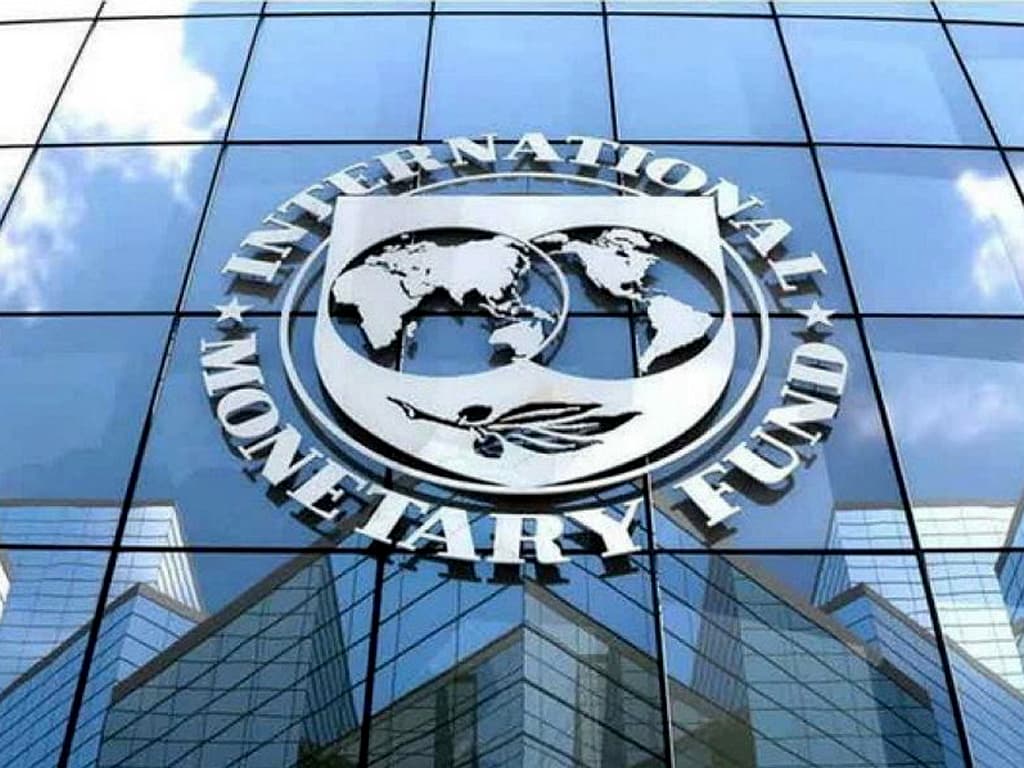 ΔΝΤ: Υποβαθμίζει στο 3% τη παγκόσμια ανάπτυξη το 2026 – Κίνδυνοι από πληθωρισμό και κλιμάκωση στη Μέση Ανατολή