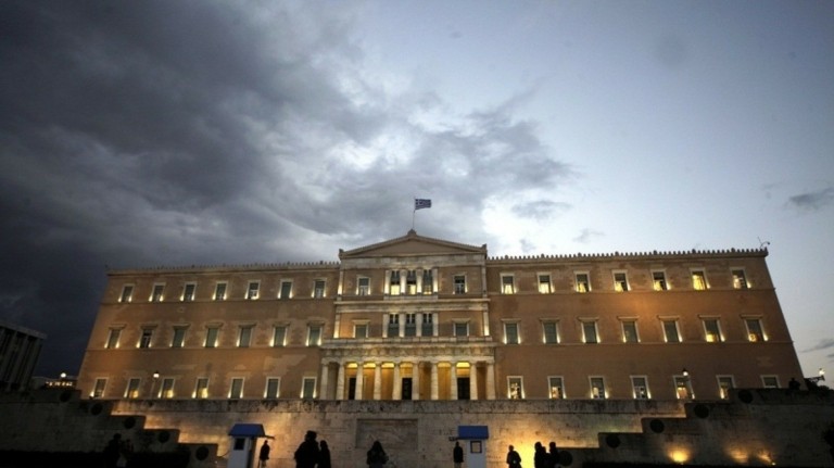 Γραφείο Προϋπολογισμού: Υποχωρεί στο 1,9% η πρόβλεψη για την ανάπτυξη – Οι ευκαιρίες και οι κίνδυνοι για την οικονομία