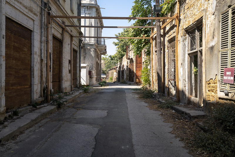 52 χρόνια κατοχής, δεκάδες ψηφίσματα στο κενό: η Κύπρος, η χούντα και η σκιά του Κίσινγκερ