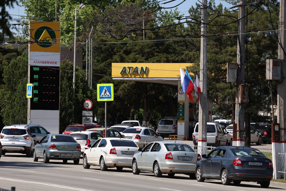 Ο πόλεμος φτάνει στο σπίτι των Ρώσων – Πώς η κρίση καυσίμων δοκιμάζει το «κοινωνικό συμβόλαιο» του Πούτιν