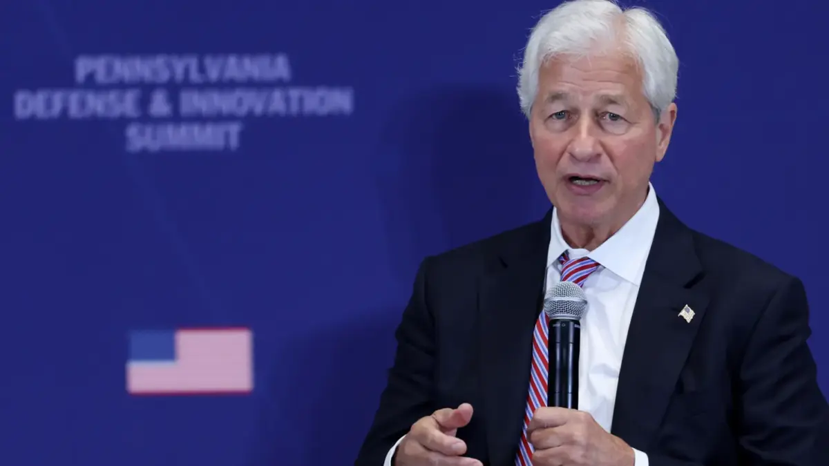 Jamie Dimon (JP Morgan): Η υπερβολική μόχλευση μπορεί να προκαλέσει απότομο σοκ στις αγορές