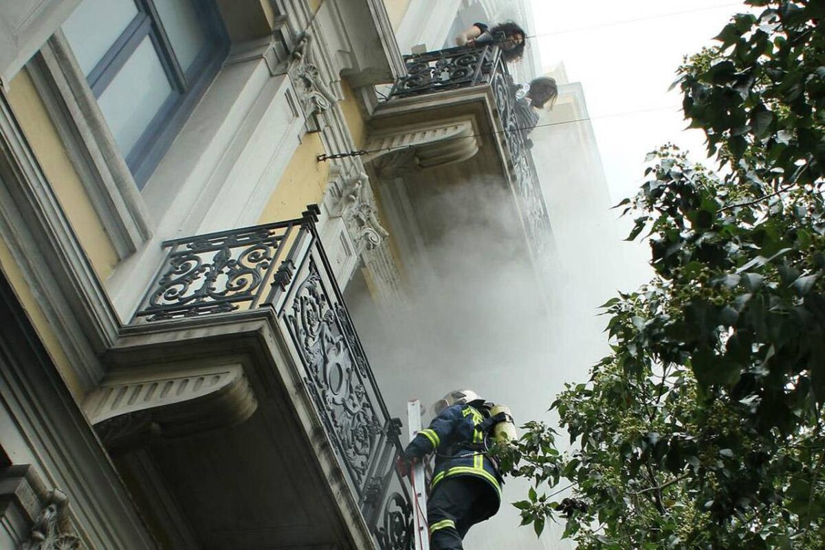 Marfin – Η 46χρονη δηλώνει αθώα: «Ήμουν στην πορεία, όχι στην επίθεση