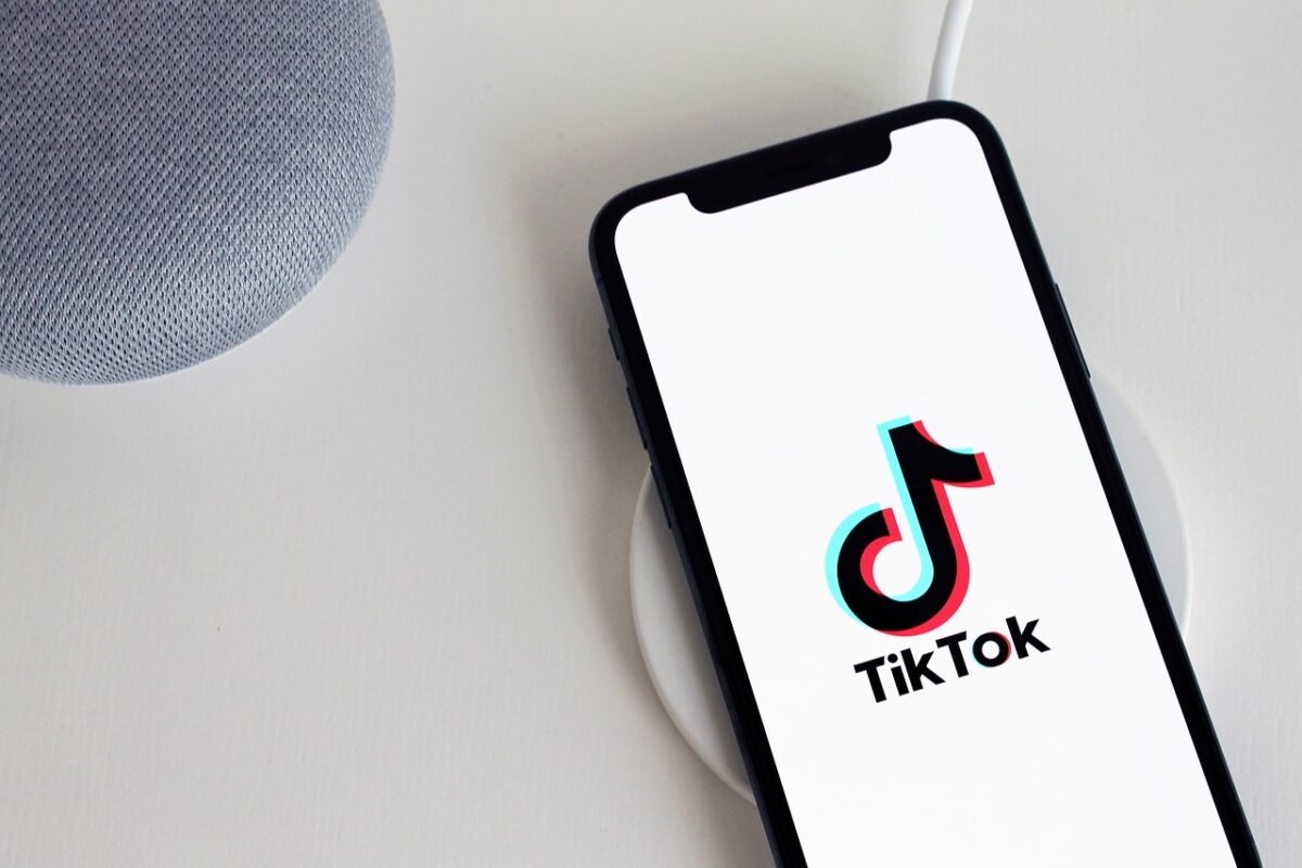 TikTok: 400 εκατ. για δεδομένα ανηλίκων. Τι σημαίνει;