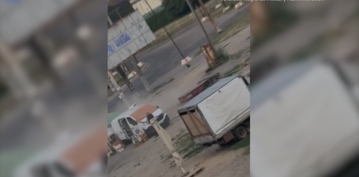 Drone κυνηγά άμαχο στη Χερσώνα: Ουκρανία καταγγέλλει