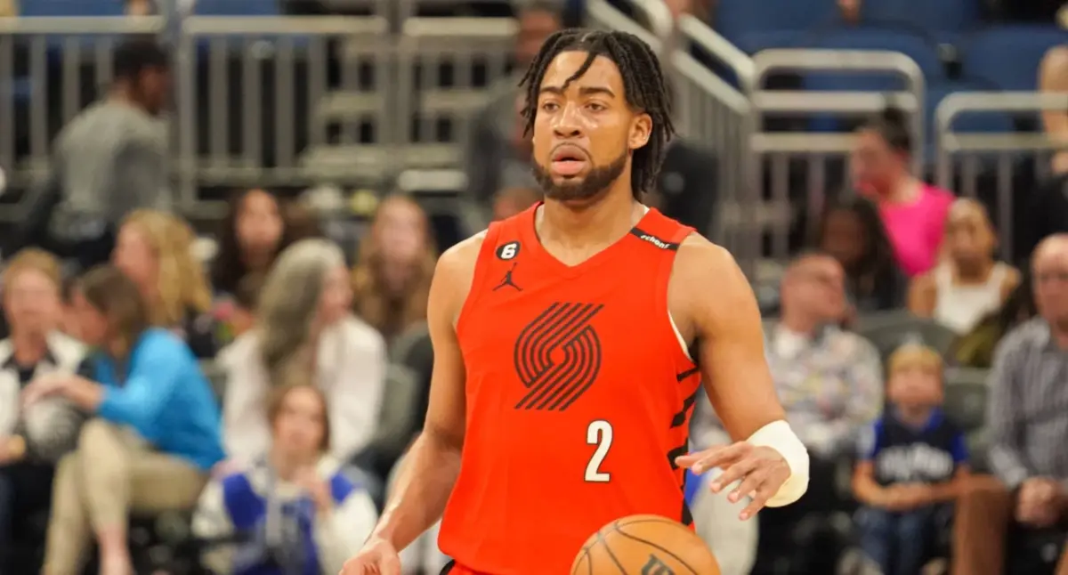Fake News! Ο Γουότφορντ κόβει φήμες NBA για Βαλένθια