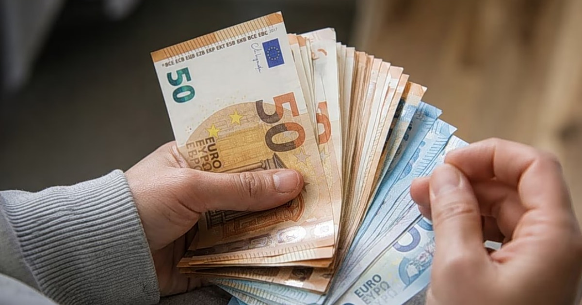 Πληρωμές e-ΕΦΚΑ-ΔΥΠΑ: Έρχονται λεφτά, τσεκάρετε λογαριασμούς!