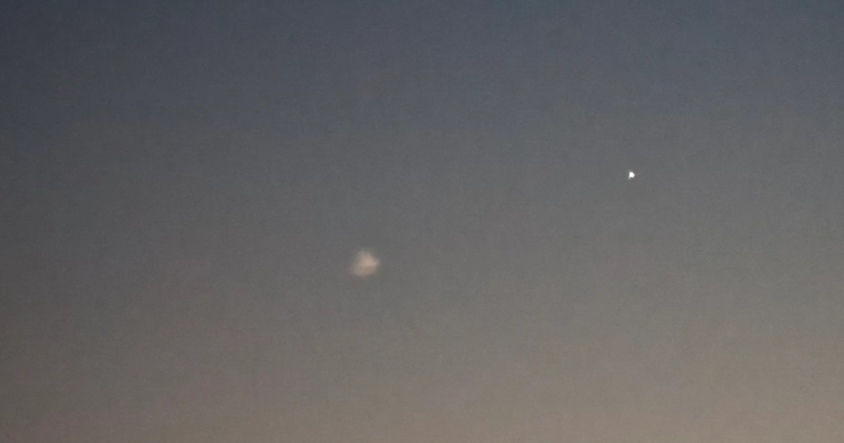 Ουράνιο μυστήριο στην Αττική: Τι ήταν το «UFO» της Σαρωνίδας;