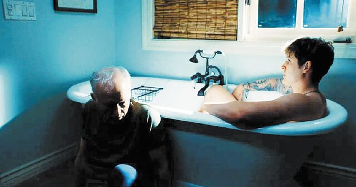 Blue Film: Η ταινία-γροθιά που τρόμαξε τον κινηματογράφο