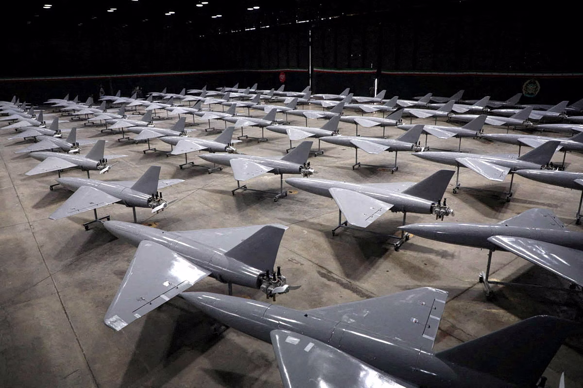 Χάος στη Ρωσία: 320 drones, νεκροί & πυρκαγιές σε 19 περιοχές