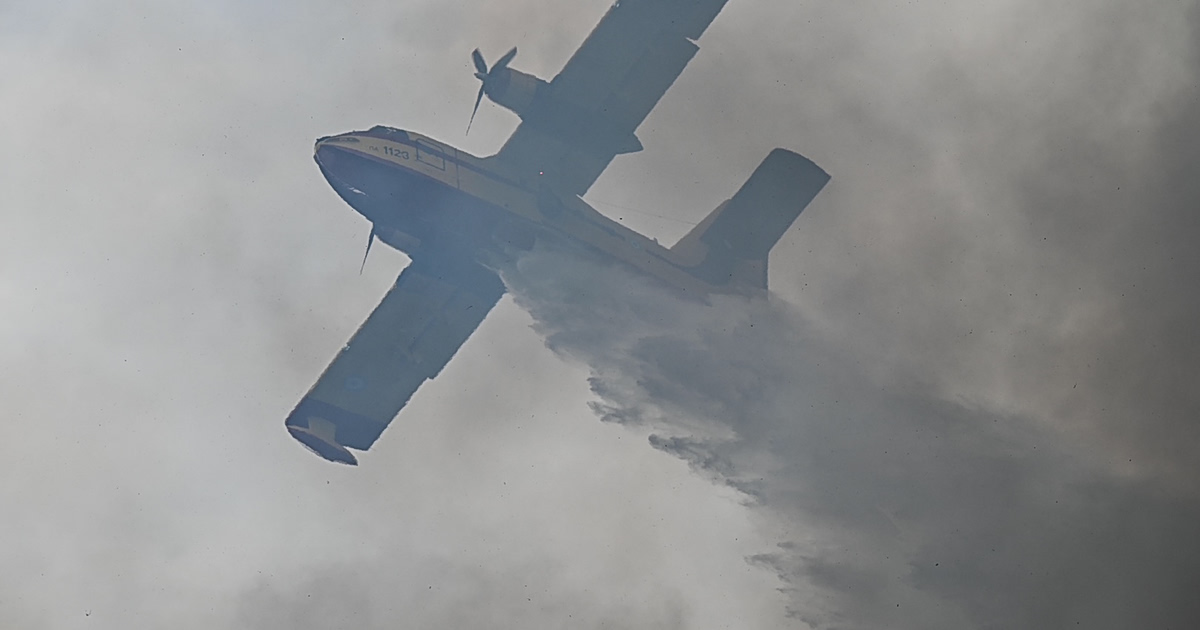 Ακόντιο Βοιωτίας: Φωτιά τώρα! Δύο Canadair στον αέρα