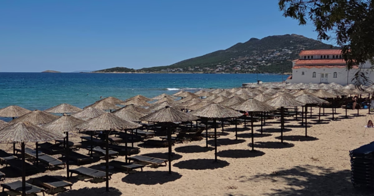 Ξαπλώστρες: Το κρυφό πάρτι των δισεκατομμυρίων!