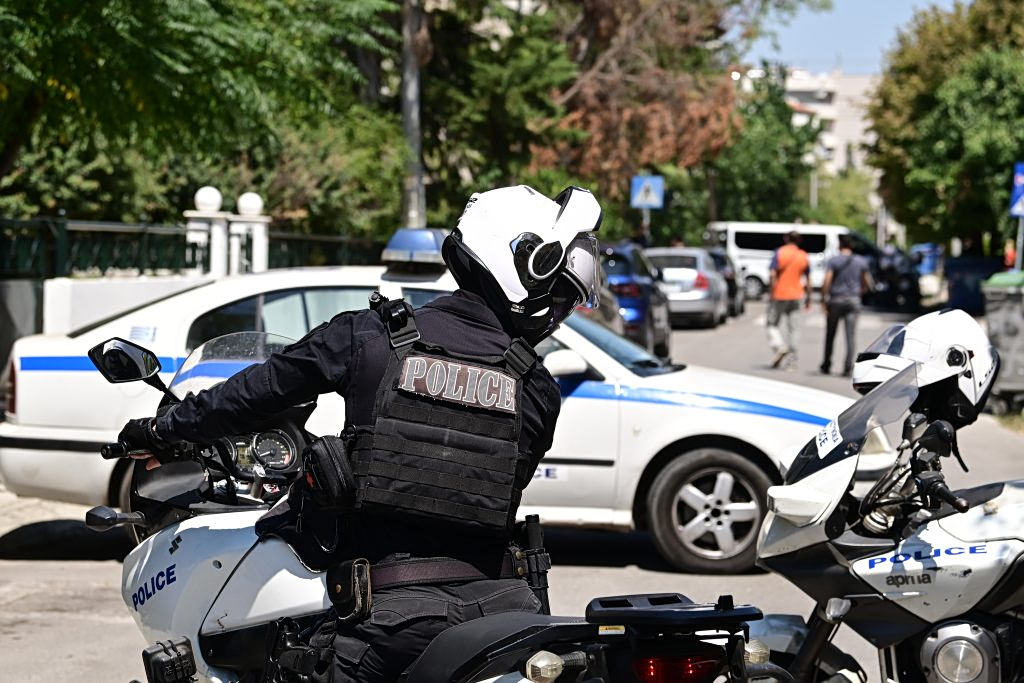 «Μπορούσε να με σκοτώσει!» Άγρια επίθεση ταξιτζή στην Πάρο