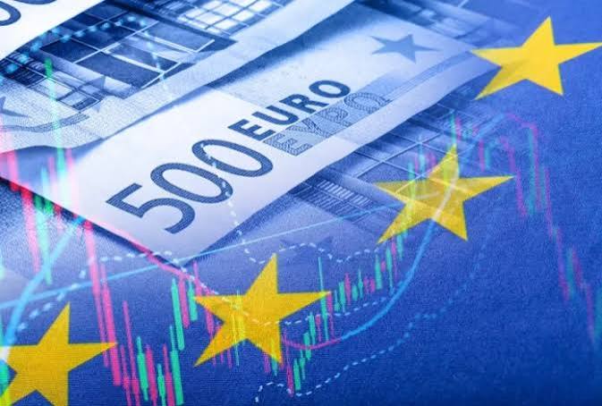 Ευρωζώνη: Θετική έκπληξη από την οικονομία – Η μεταποίηση «τρέχει» με τον ταχύτερο ρυθμό 4 ετών
